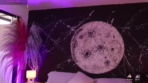 ShaniaDaniels online show from 12.16.25