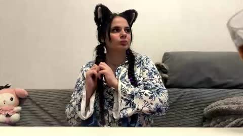 Snapshot of shannadirusso chatting on 06.24.26 Helen online show from 06.24.26