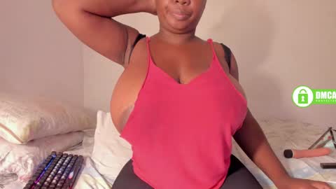 Snapshot of shannick03 chatting on 01.21.25 shack03 online show from 01.21.25