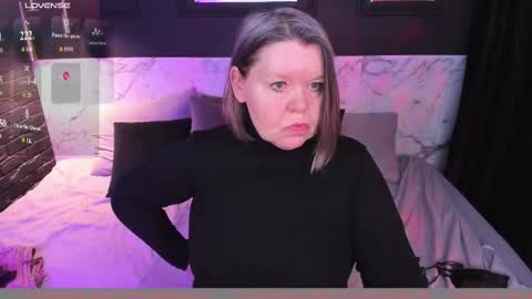 Shannon online show from 12.16.25