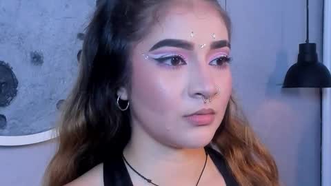 Shanntal  online show from 11.12.25