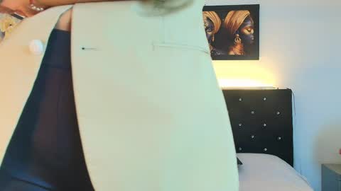 Snapshot of shanon_mature_ chatting on 05.06.26 Shanon online show from 05.06.26
