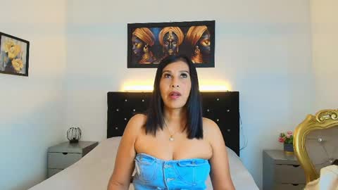 Snapshot of shanon_mature_ chatting on 05.12.26 Shanon online show from 05.12.26