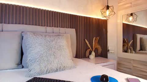 SHANON online show from 12.21.25