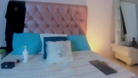 shantal_cruz1 online show from 03.18.26