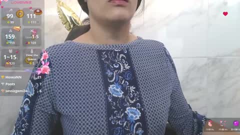 Snapshot of shantalakrisha chatting on 01.23.25 Shantala online show from 01.23.25