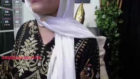 Snapshot of shantalakrisha chatting on 02.24.25 Shantala online show from 02.24.25