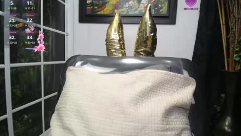 Snapshot of shantalakrisha chatting on 02.27.25 Shantala online show from 02.27.25