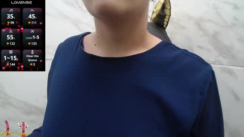 Snapshot of shantalakrisha chatting on 03.12.25 Shantala online show from 03.12.25