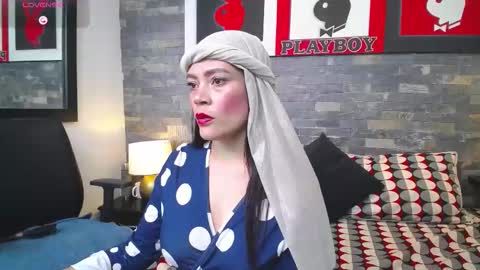 Snapshot of shantalakrisha chatting on 09.30.25 Shantala online show from 09.30.25