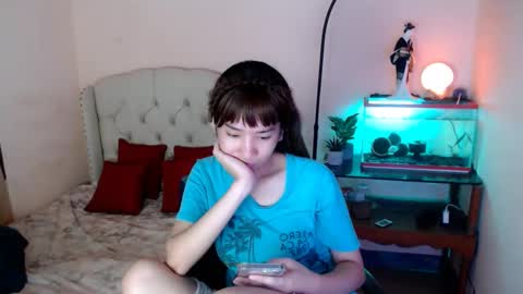Snapshot of shantalfoxxy chatting on 02.04.25 SHANTA FOX s online show from 02.04.25