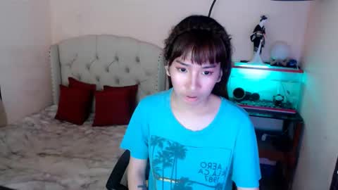 Snapshot of shantalfoxxy chatting on 02.23.25 SHANTA FOX s online show from 02.23.25