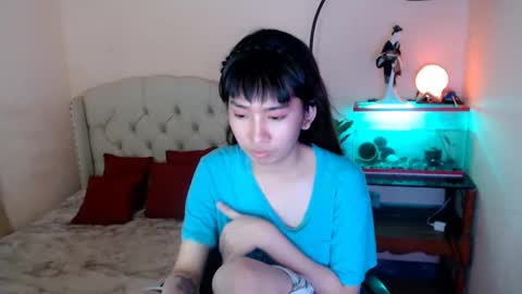 Snapshot of shantalfoxxy chatting on 03.06.25 SHANTA FOX s online show from 03.06.25