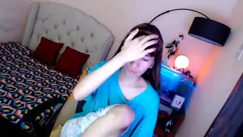 Snapshot of shantalfoxxy chatting on 10.16.25 SHANTA FOX s online show from 10.16.25