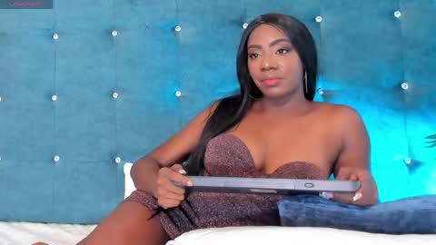 Shantall Miller online show from 04.17.26