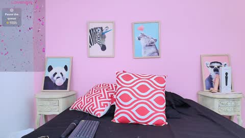  Shantall online show from 01.08.25