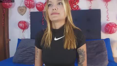 shantallvegga1 online show from 02.16.26