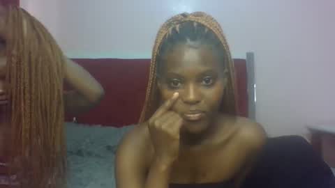 Snapshot of shanteyskies chatting on 01.12.26 shanteyskies online show from 01.12.26