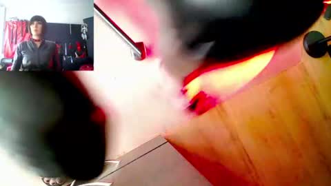 Snapshot of shapeshifters_hq chatting on 07.30.26 Shapeshifters HQ online show from 07.30.26