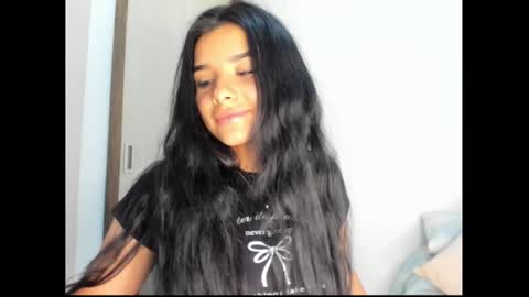 Snapshot of shara_jones chatting on 03.05.25 Sara online show from 03.05.25