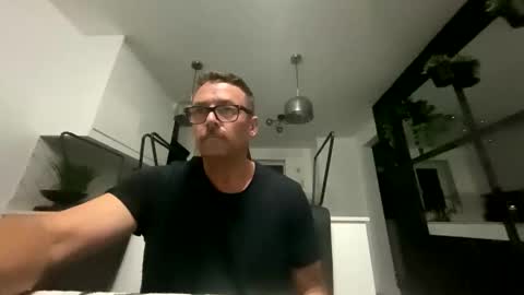 Sharksboy online show from 10.02.25