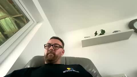 Sharksboy online show from 11.14.25