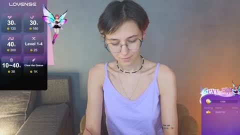 Snapshot of sharli_rose chatting on 12.04.24 Sharli online show from 12.04.24