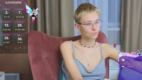 Snapshot of sharli_rose chatting on 02.27.25 Sharli online show from 02.27.25