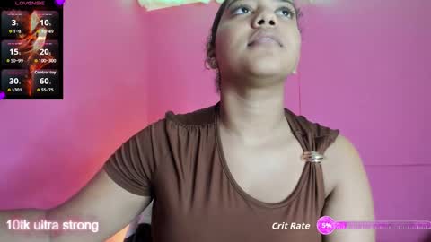 Snapshot of sharlot_evans_ chatting on 11.08.25 Sharlot online show from 11.08.25