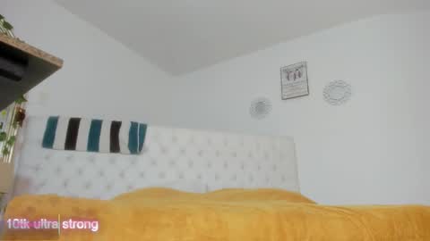 Snapshot of sharlot_evans_ chatting on 12.17.25 Sharlot online show from 12.17.25