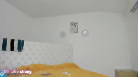 Snapshot of sharlot_evans_ chatting on 12.18.25 Sharlot online show from 12.18.25