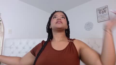 Snapshot of sharlot_evans_ chatting on 01.06.26 Sharlot online show from 01.06.26