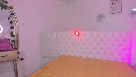 Snapshot of sharlot_evans_ chatting on 02.14.26 Sharlot online show from 02.14.26