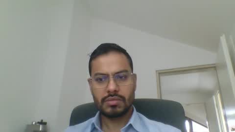 Snapshot of sharmamanxyz chatting on 10.13.25 sharmamanxyz online show from 10.13.25