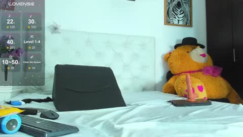 sharon_smiith_ online show from 01.26.25