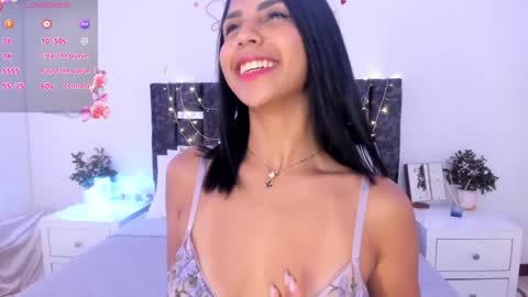 Snapshot of sharonmiller_2 chatting on 01.12.25 Sharon Independent model online show from 01.12.25