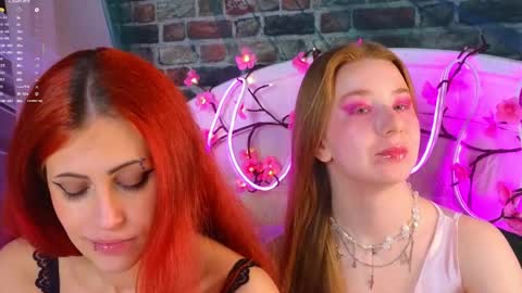 Snapshot of sharonrodrigueez chatting on 04.09.26 Lola and Stacey online show from 04.09.26