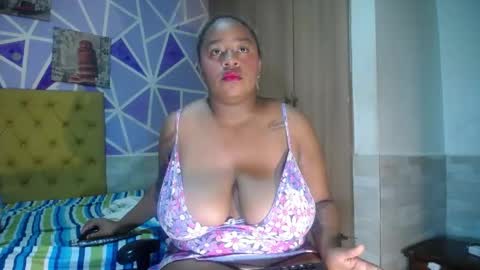 Snapshot of sharonx_morex chatting on 04.12.26 sharonx_morex online show from 04.12.26