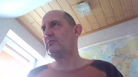 Snapshot of sharpshoder chatting on 05.15.26 Peter online show from 05.15.26