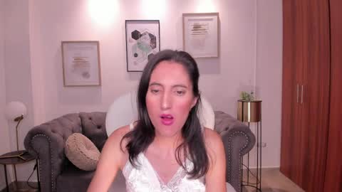 shary_leon_ online show from 03.30.26