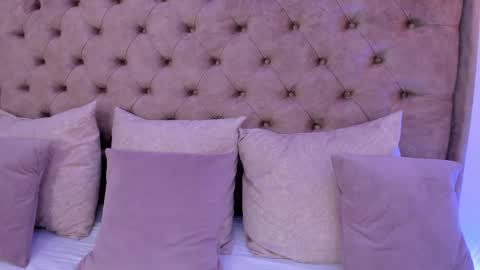 Shantall online show from 01.25.25