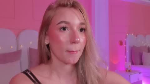 Shantall online show from 02.22.26