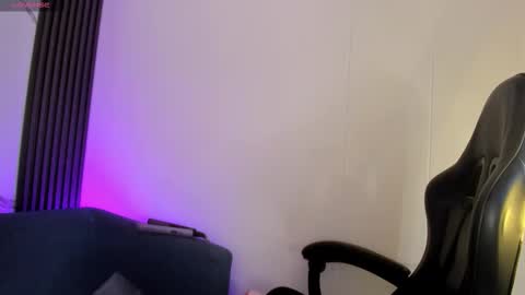 Snapshot of shaunadream_ chatting on 02.15.26 Shauna online show from 02.15.26