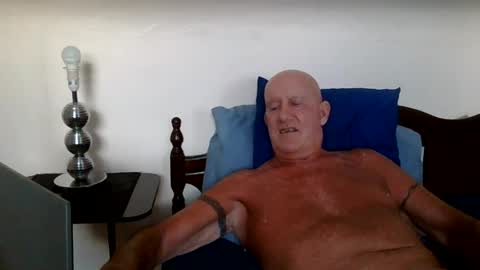 Snapshot of shawn46 chatting on 07.28.26 SHAWN CASEY UK online show from 07.28.26