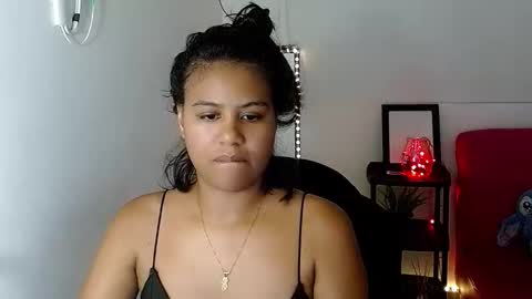 Snapshot of shawnycarson chatting on 04.29.26 Shawny carson online show from 04.29.26