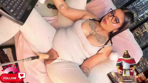 Snapshot of shayna_manson_ chatting on 03.08.25 INDEPENDENT MODEL ITS JUST YOU ME online show from 03.08.25