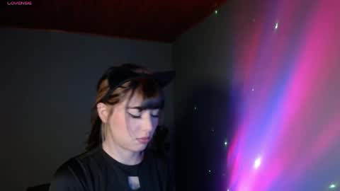 Snapshot of she_alice chatting on 04.28.26 she_alice online show from 04.28.26