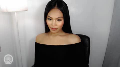 Snapshot of shealana69 chatting on 12.13.25 MY IG Shealana69 online show from 12.13.25