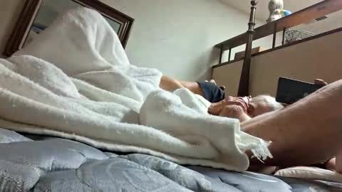 shebesuckn512405 online show from 12.19.25