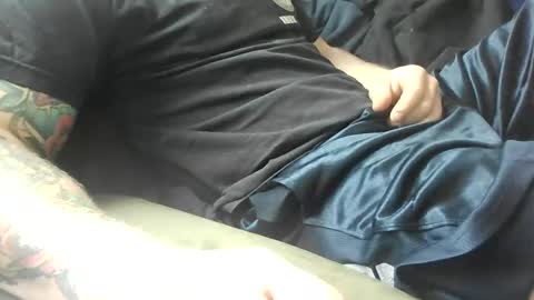 Snapshot of sheepydoggy45 chatting on 10.19.25 sheepydoggy45 online show from 10.19.25